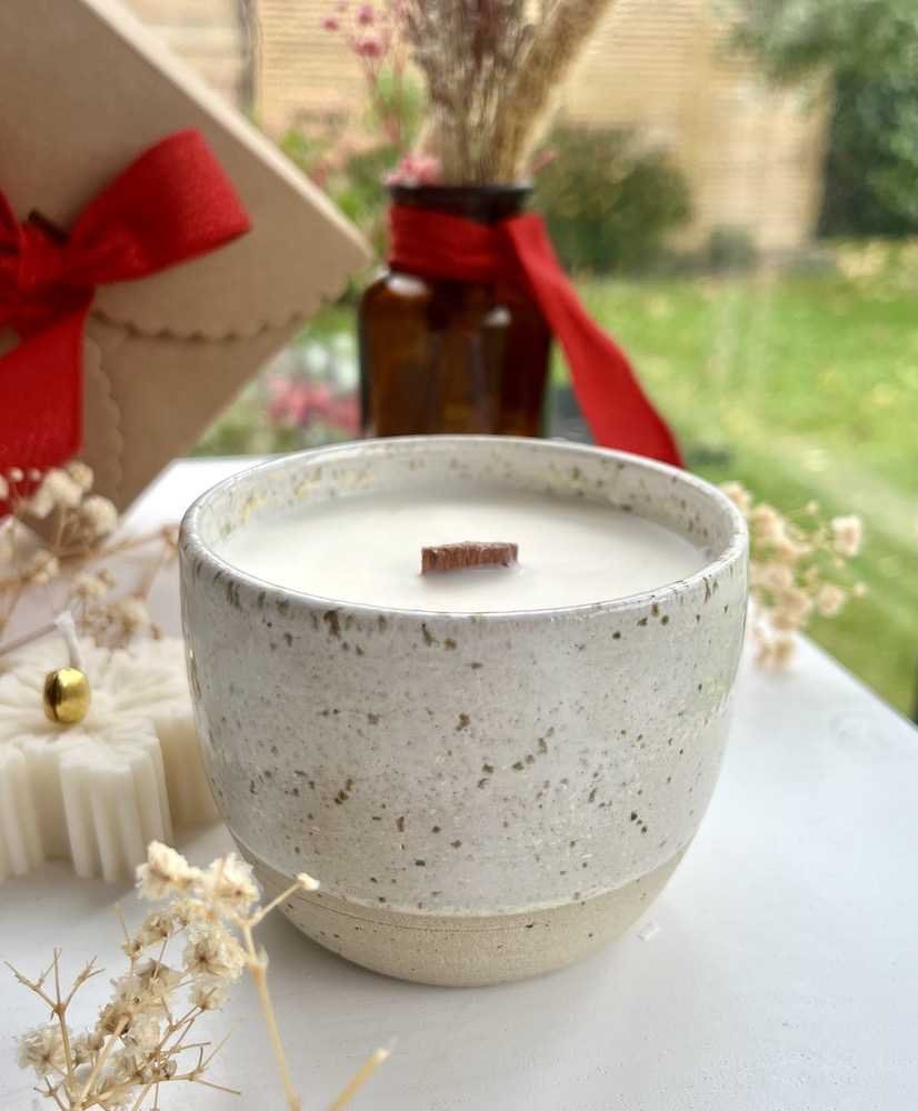 Crackling Flame Pottery Candle | Cotton flower